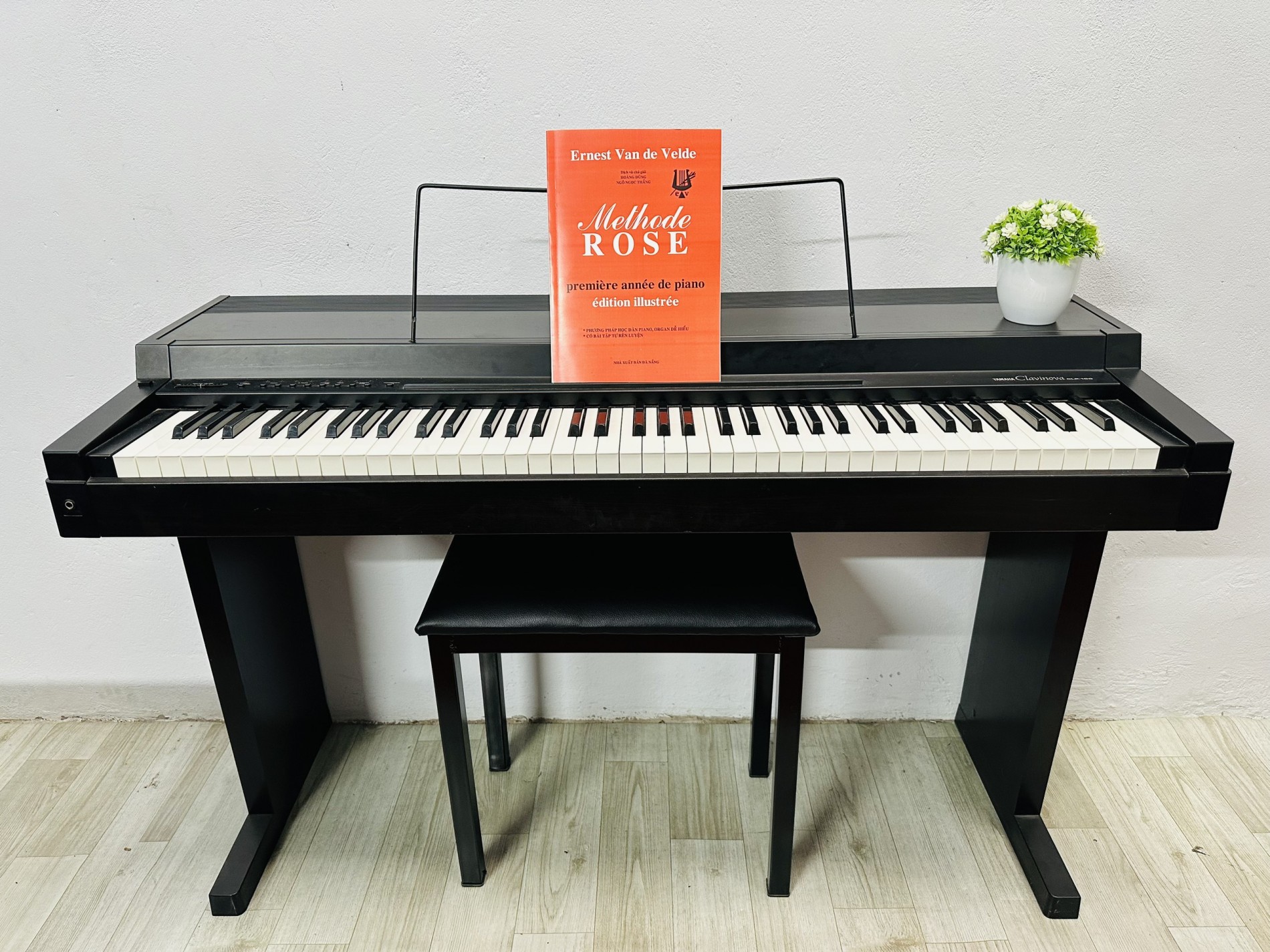 piano-dien-yamaha-gia-re-1