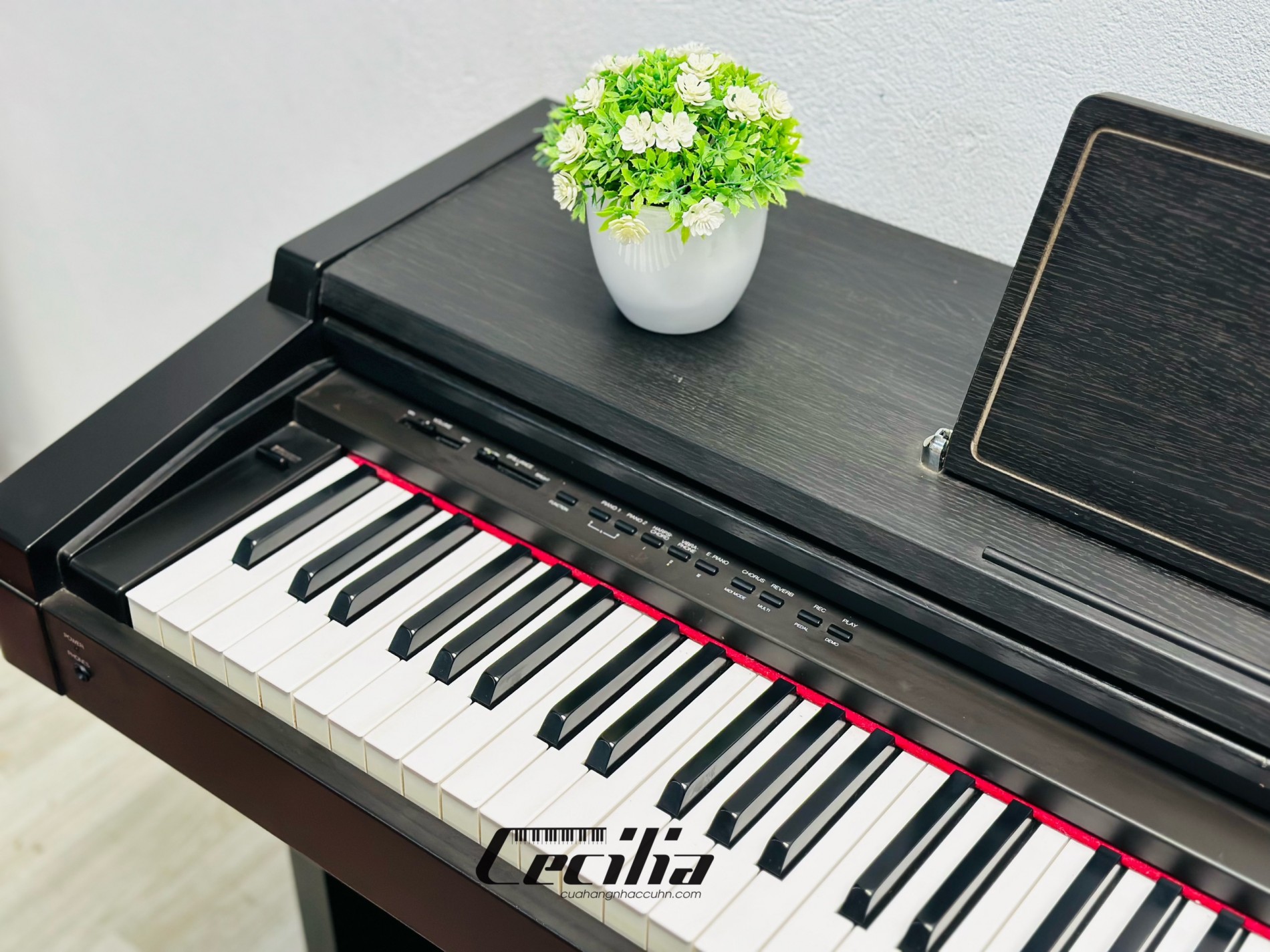 piano-roland-hp1700l-2
