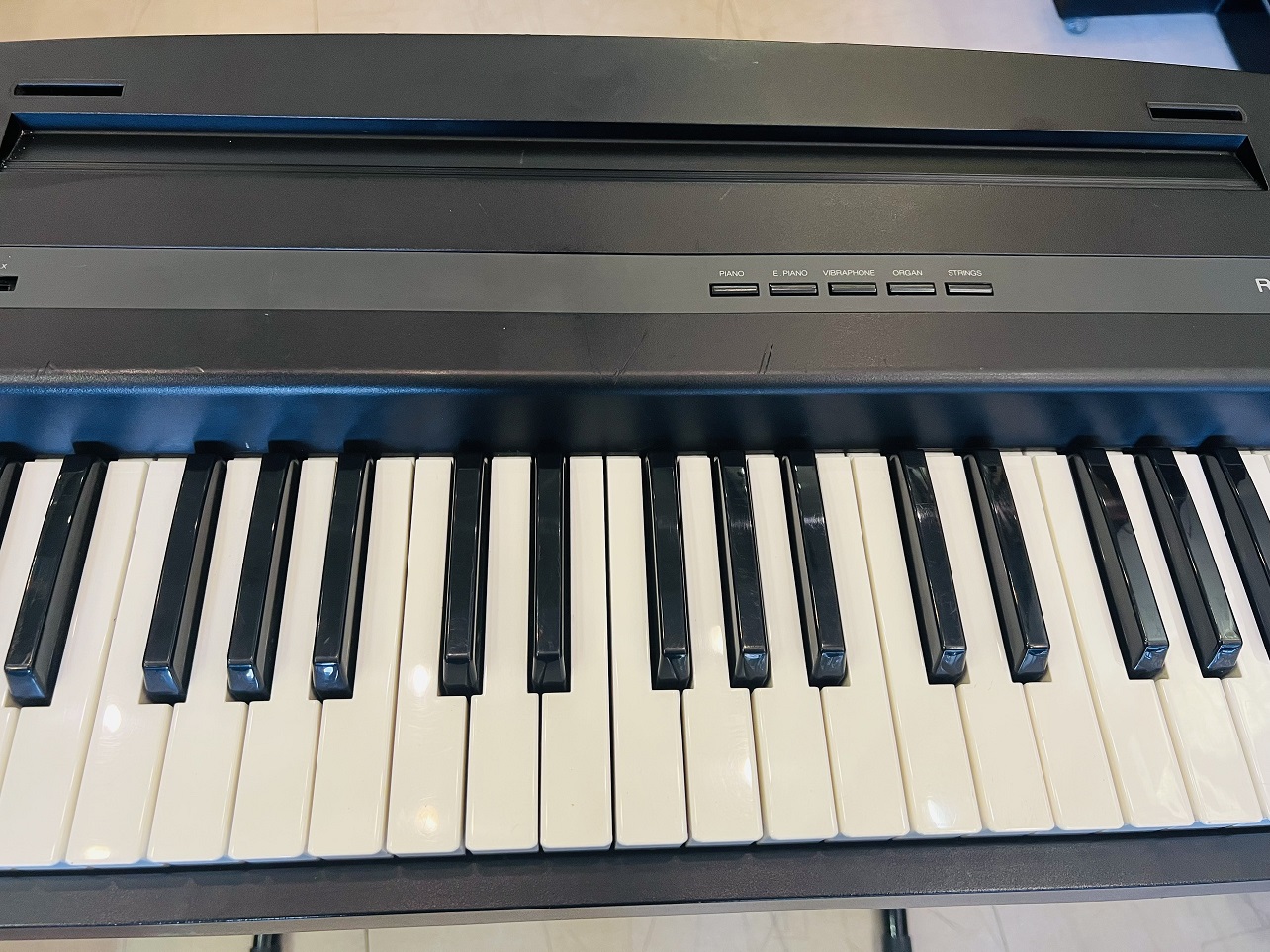 piano-roland-noi-dia-nhat-2