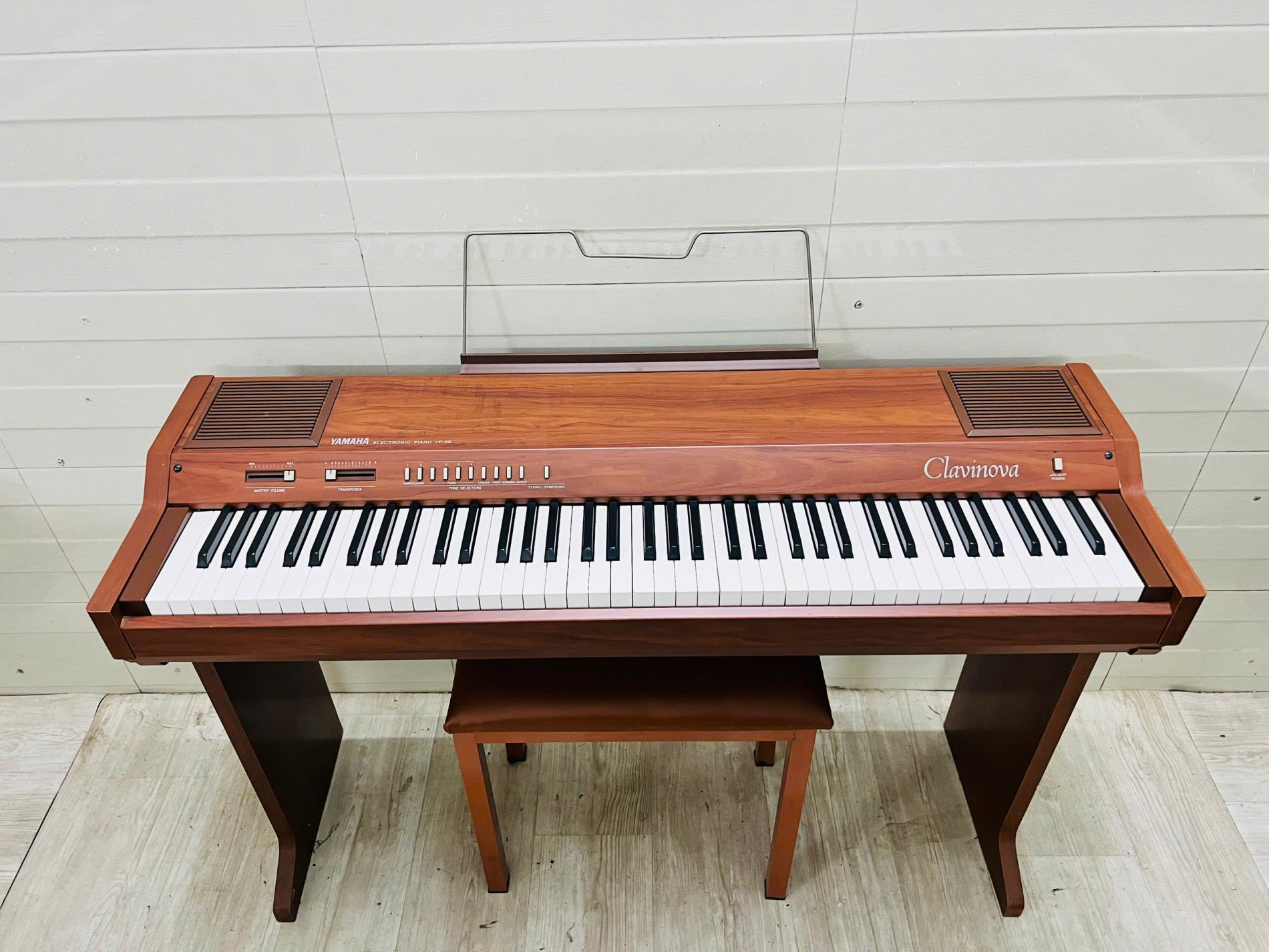 piano-yamaha-yp30-1