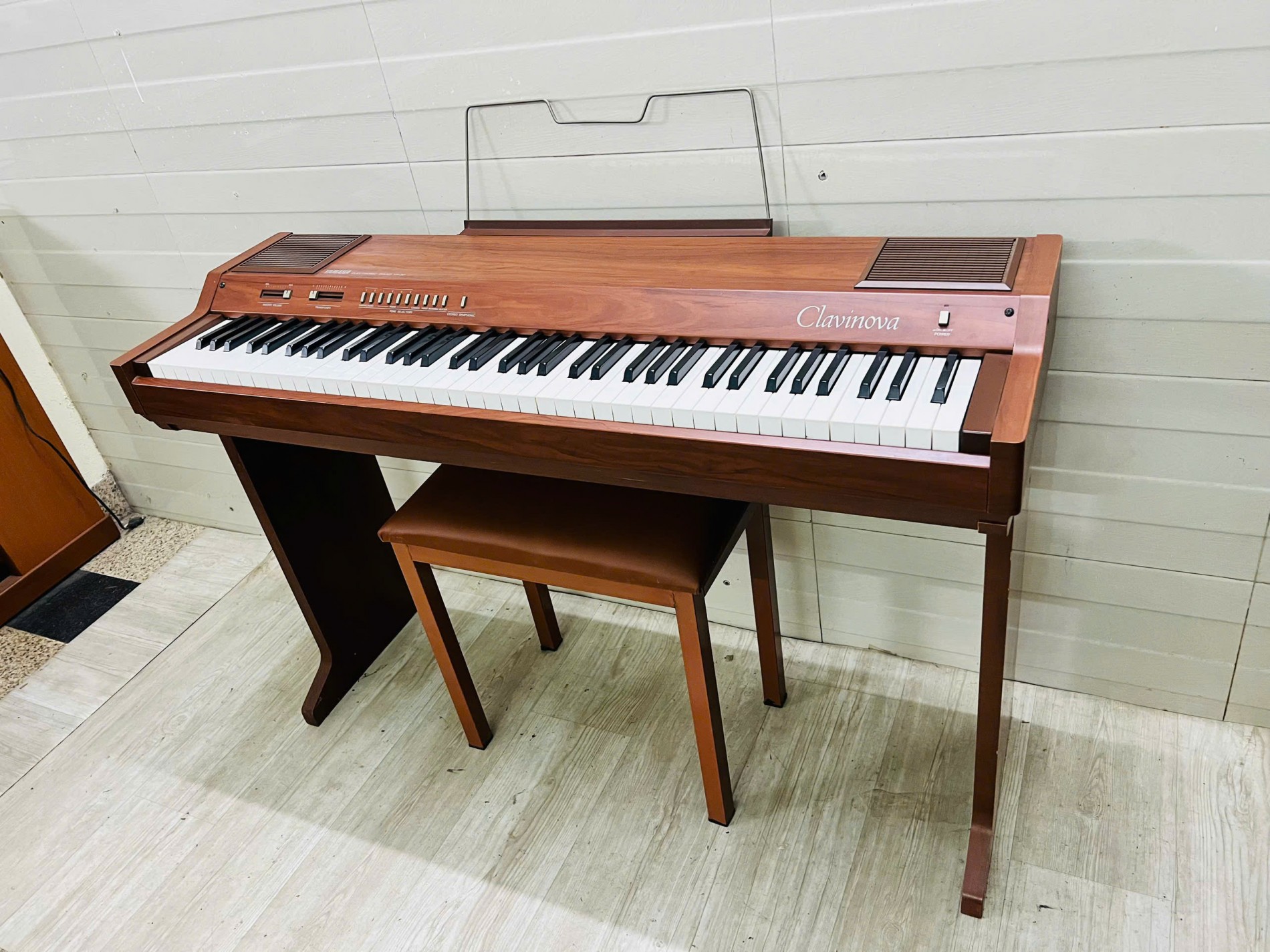 piano-yamaha-yp30-3