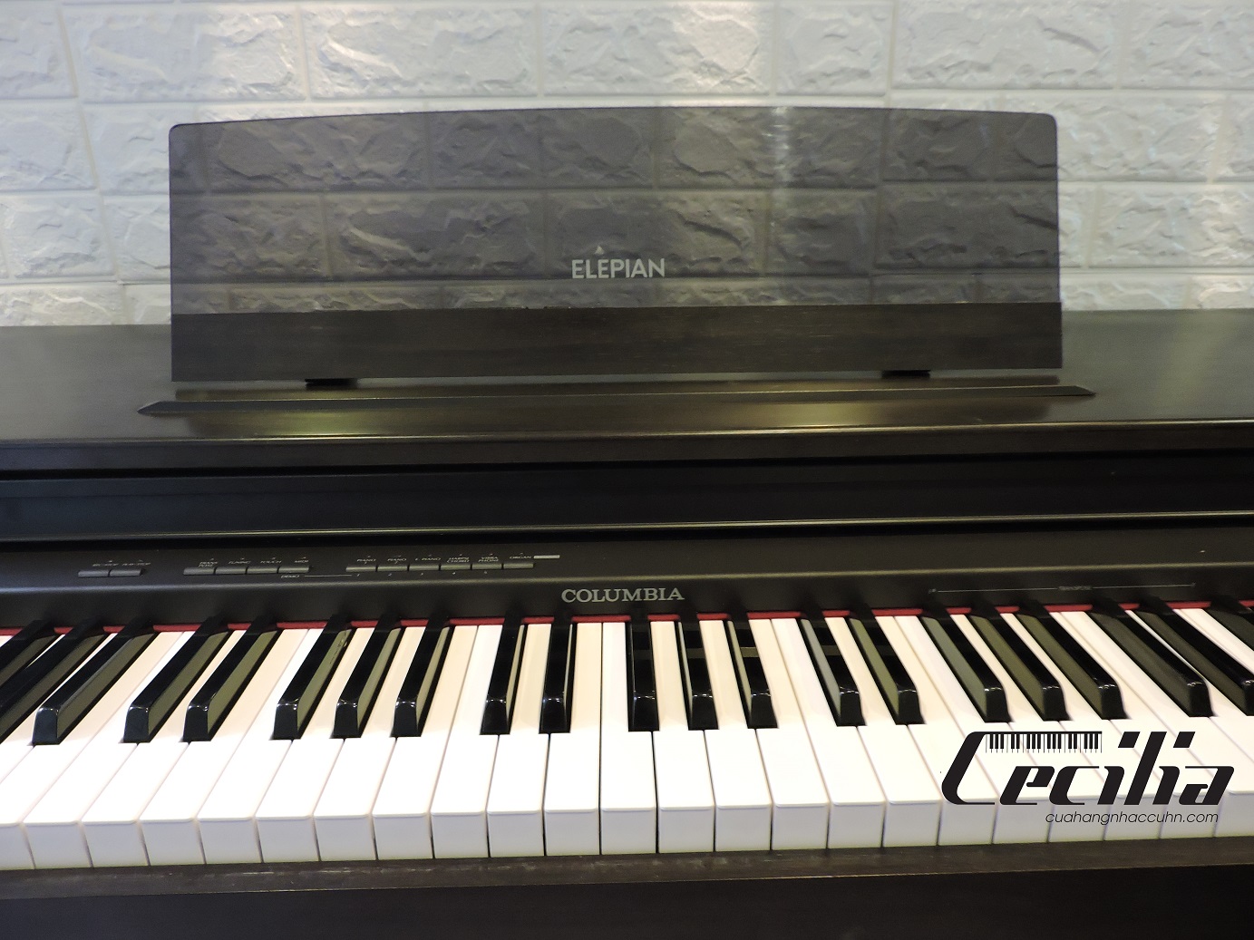 piano_columbia_ep990