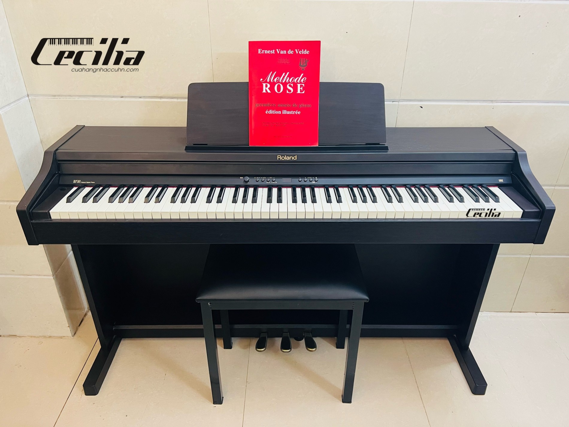 piano_roland_rp301