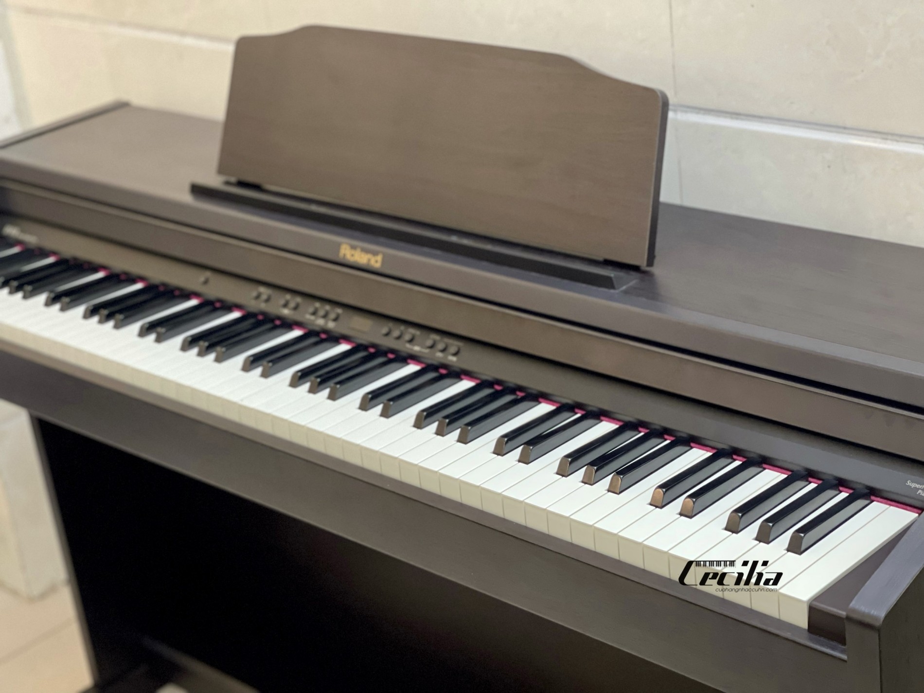 piano_roland_rp401