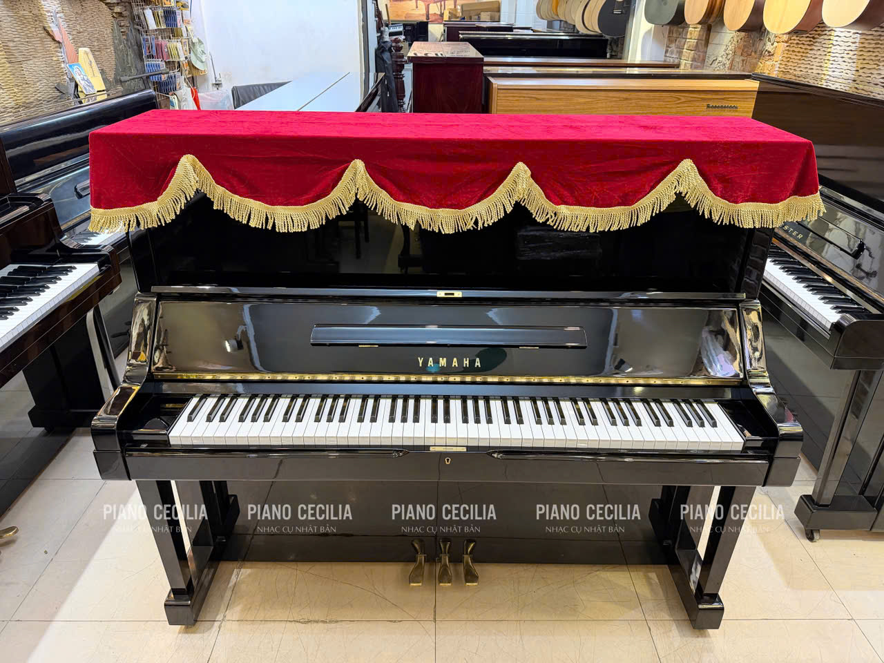 yamaha_ux_1
